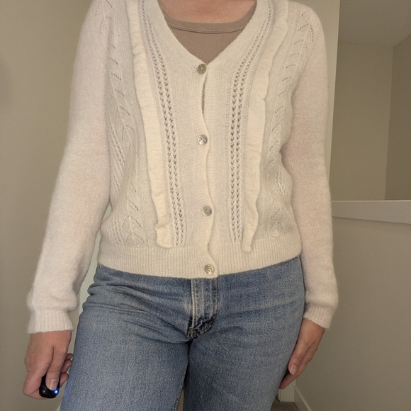 White Mohair V-neck Cardigen with Ruffle Crochet Detail on Front Size Large - Picture 3 of 12